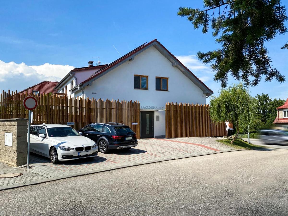 צ'סקה בודיוביצה Modern Fully Equipped Studio With Parking Zavadilka 2620 מראה חיצוני תמונה
